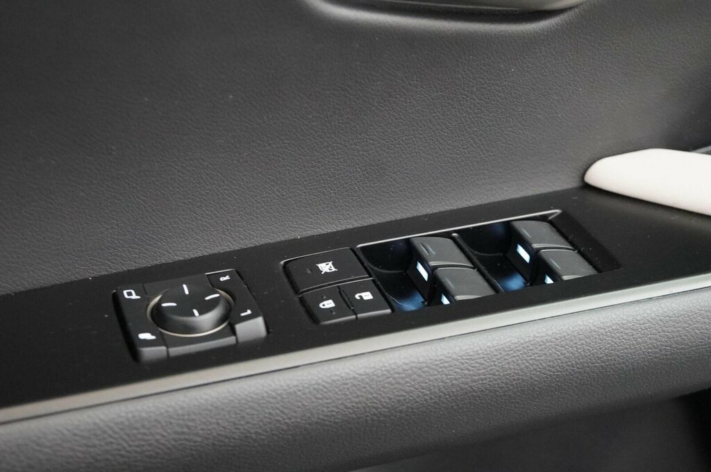 Lexus UX 250H Plus 108 Black #23