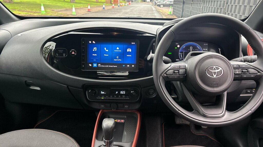 Toyota Aygo X 1.5H 49Kwh Design Cvt Euro 6 Ss Orange #6