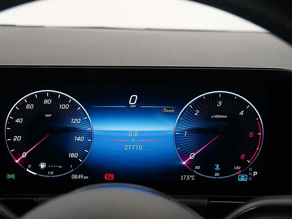 Mercedes-Benz GLA Class Gla 200 D Sport Executive Black #4