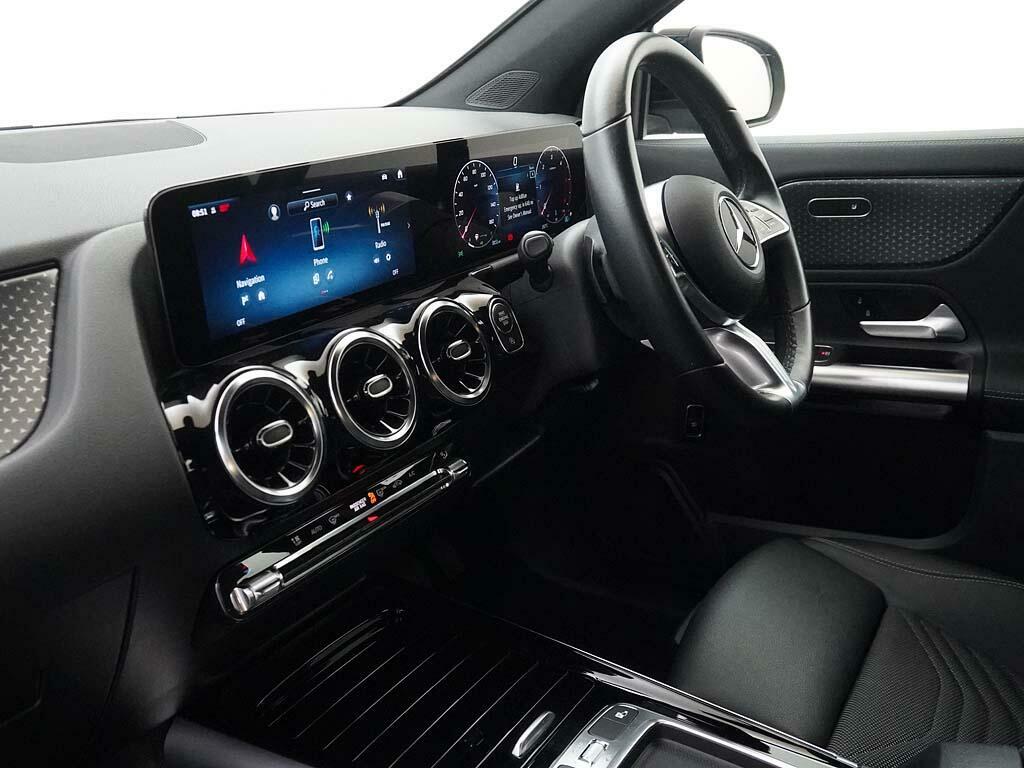 Mercedes-Benz GLA Class Gla 200 D Sport Executive Black #3
