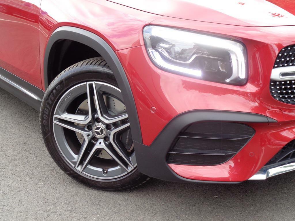 Mercedes-Benz GLB Class Suv White #10