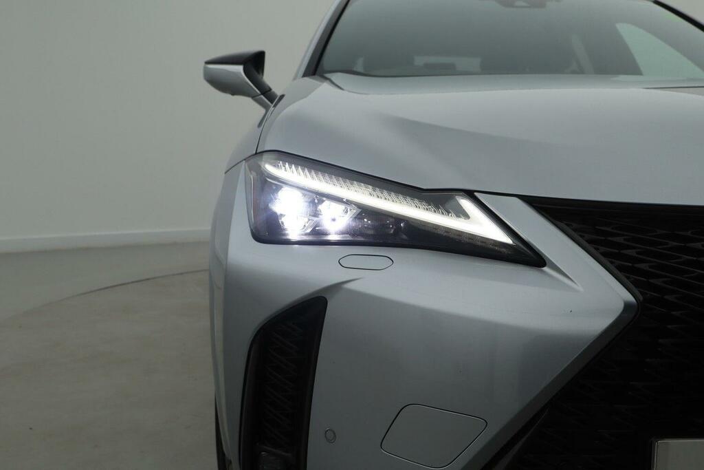 Lexus UX Ux 300E Premium Plus Pack 18 Silver #30