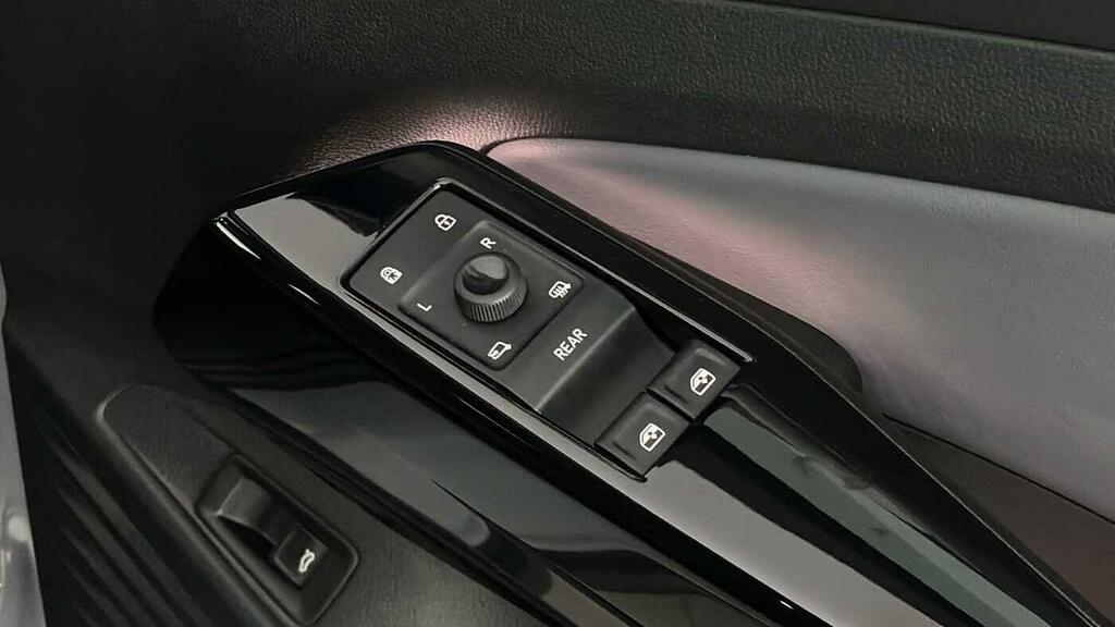 Volkswagen ID.4 Match Pro Black #30