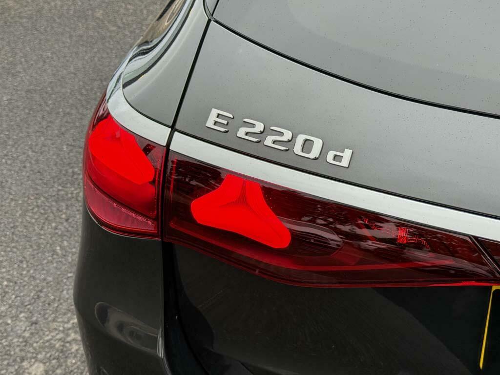 Mercedes-Benz E Class E 300 E Estate With Eq Hybrid Technology Grey #28