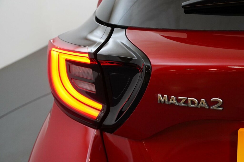Mazda 2 1.5 Skyactiv G Exclusive-line White #14