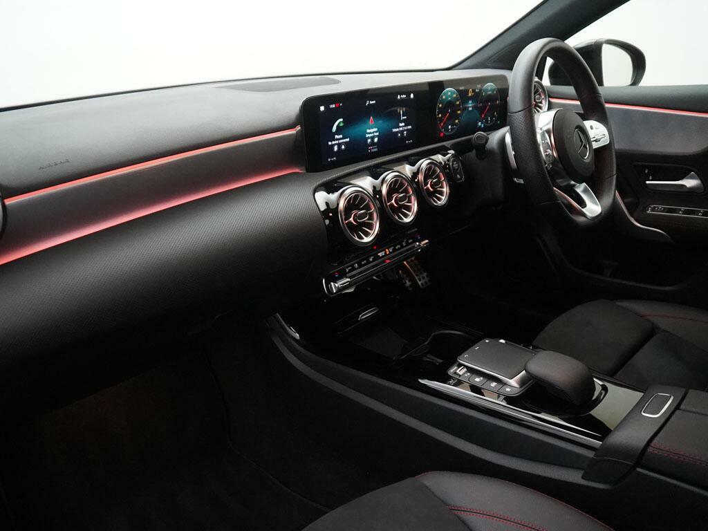 Mercedes-Benz A Class A 180 D Amg Line Premium Red #3