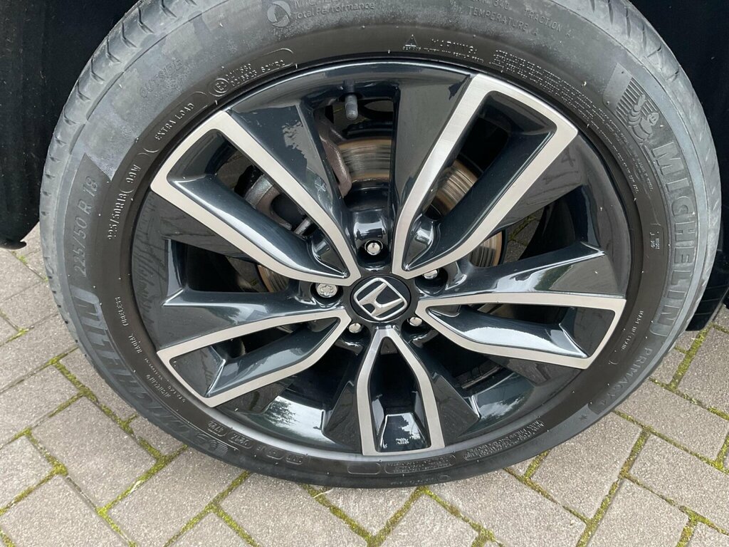 Honda Hr-V Advance Red #19