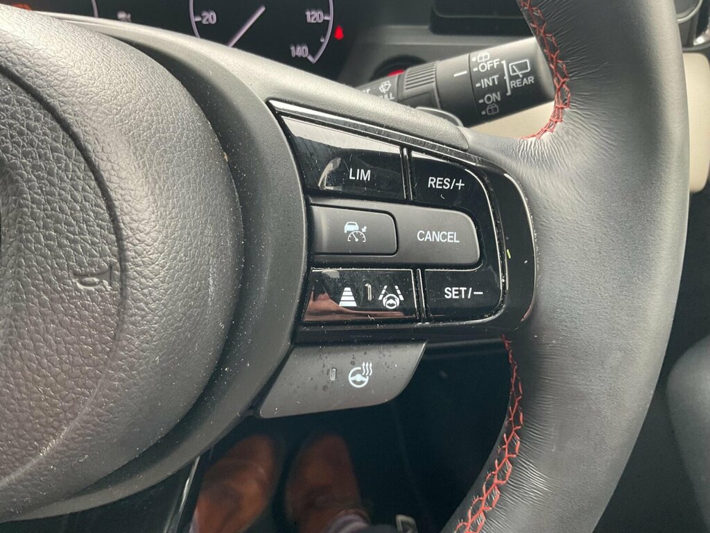 Honda Hr-V Advance Red #15