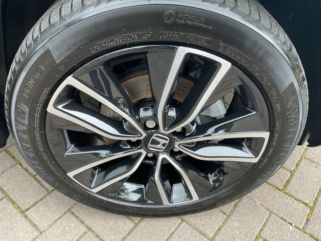 Honda Hr-V Advance Red #18