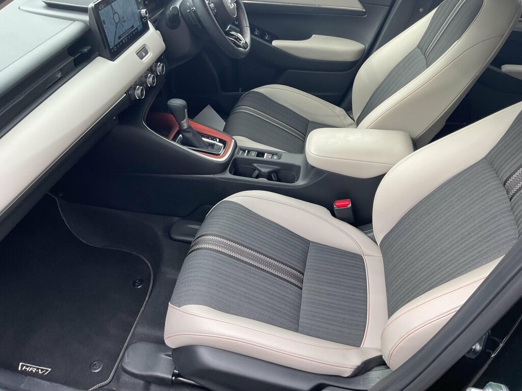 Honda Hr-V Advance Red #27