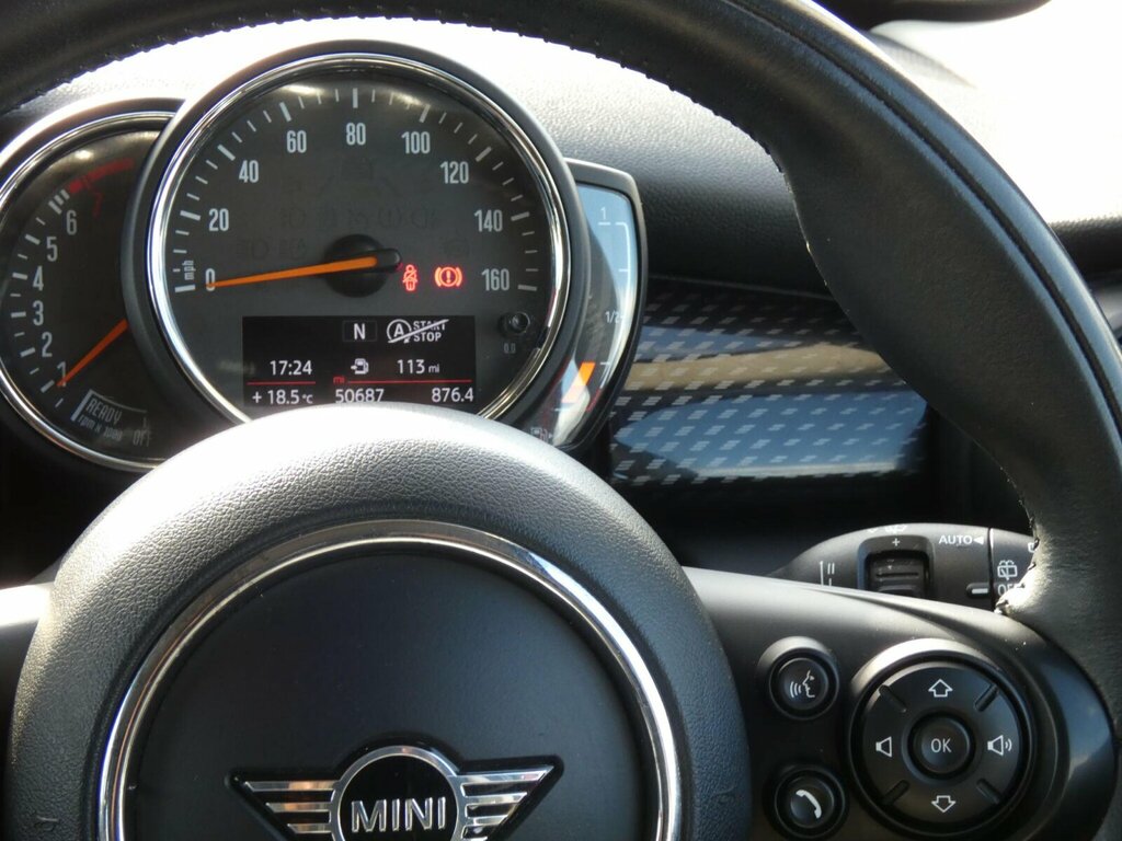 Mini Hatch 1.5 Cooper Exclusive II Comfortnav Pck Black #17