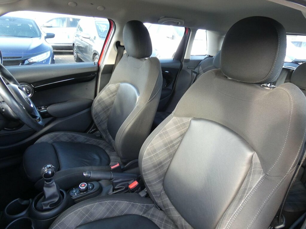 Mini Hatch 1.5 Cooper Exclusive II Comfortnav Pck Black #8