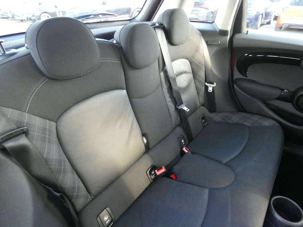 Mini Hatch 1.5 Cooper Exclusive II Comfortnav Pck Black #10