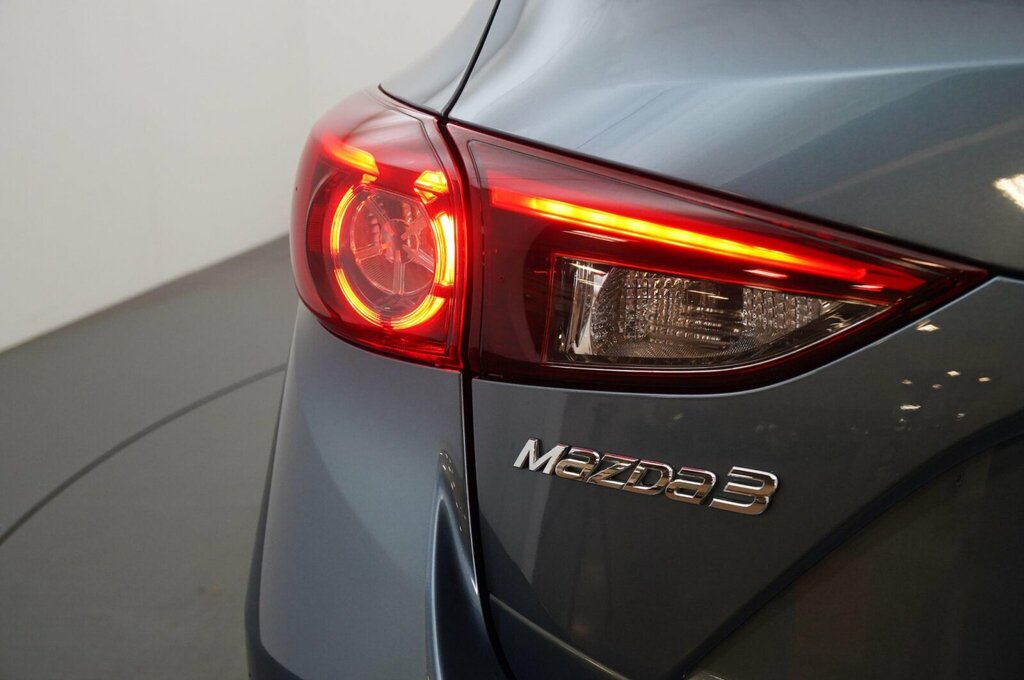 Mazda 3 2016 2.2 Skyactiv-d Se Nav Hatchback Ma White #14