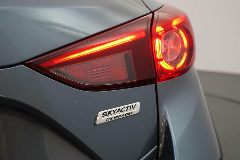 Mazda 3 2016 2.2 Skyactiv-d Se Nav Hatchback Ma White #15