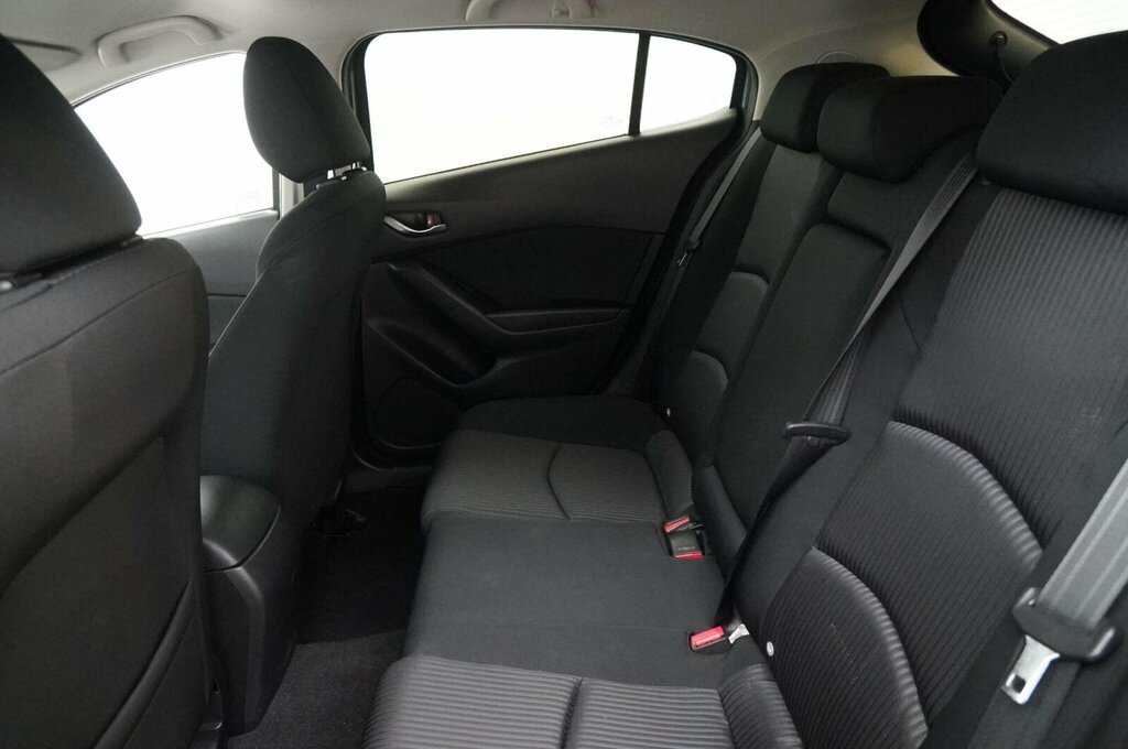 Mazda 3 2016 2.2 Skyactiv-d Se Nav Hatchback Ma White #28