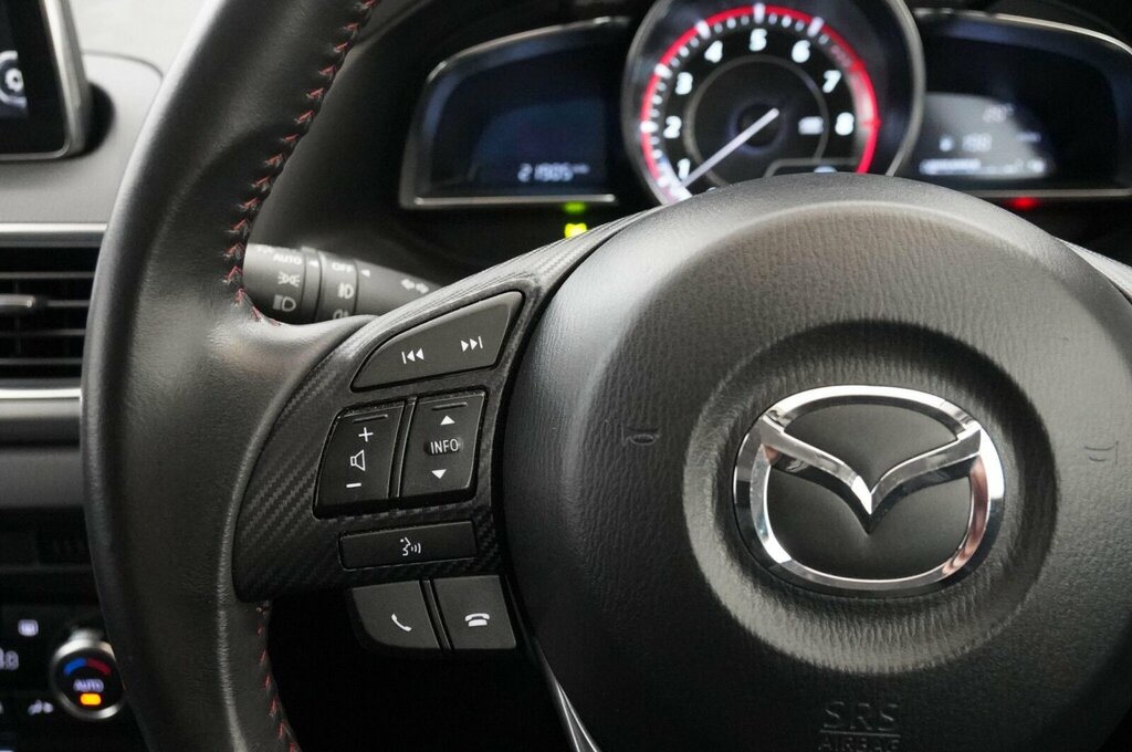 Mazda 3 2016 2.2 Skyactiv-d Se Nav Hatchback Ma White #23