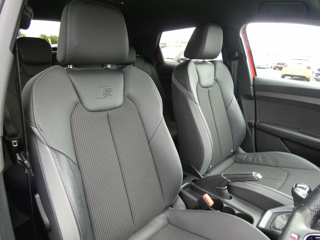 Audi A1 Hatchback 1.0 Tfsi 30 Black Edition 202170 White #9