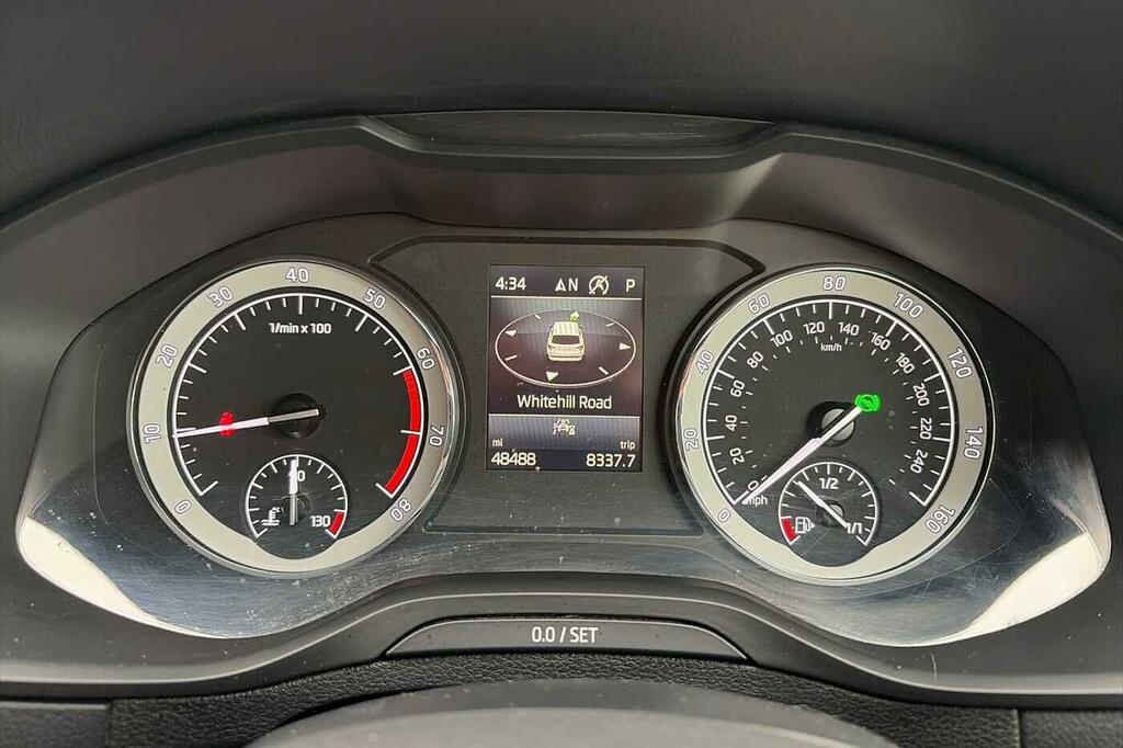 Skoda Karoq Edition Grey #19