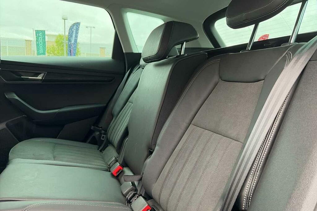 Skoda Karoq Edition Grey #10