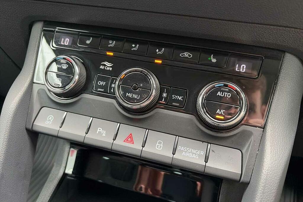 Skoda Karoq Edition Grey #23