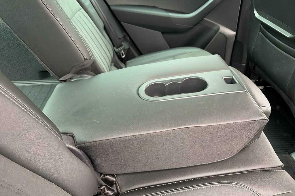 Skoda Karoq Edition Grey #32