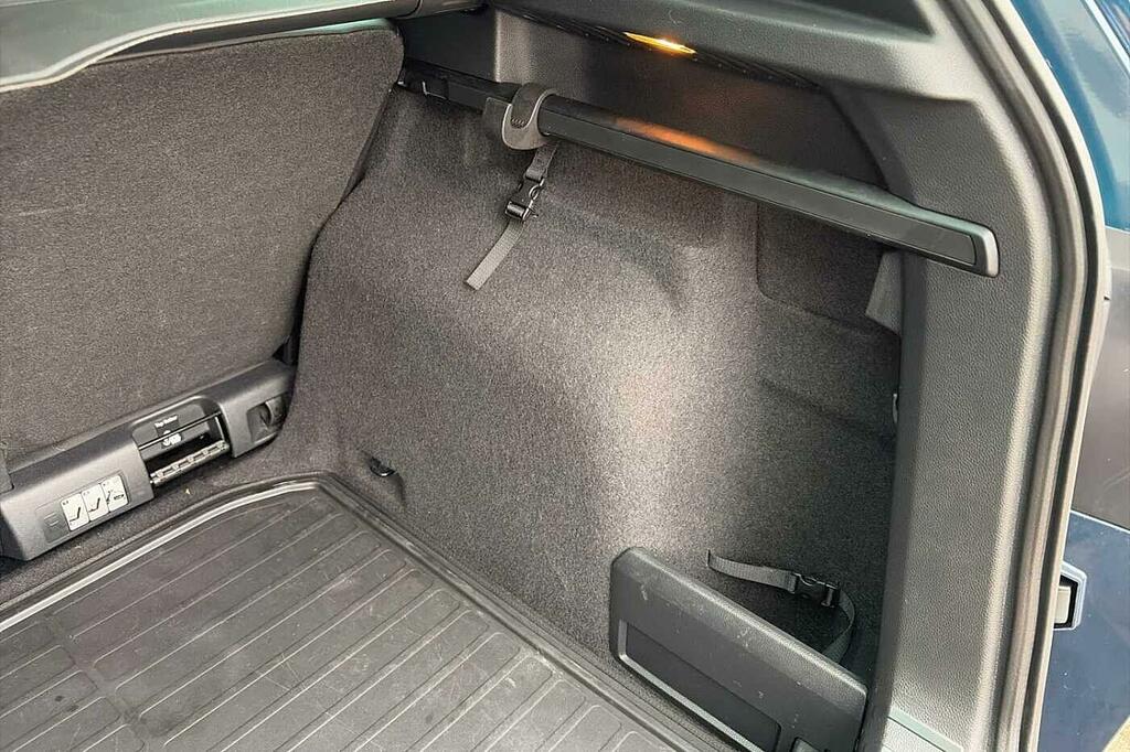 Skoda Karoq Edition Grey #37