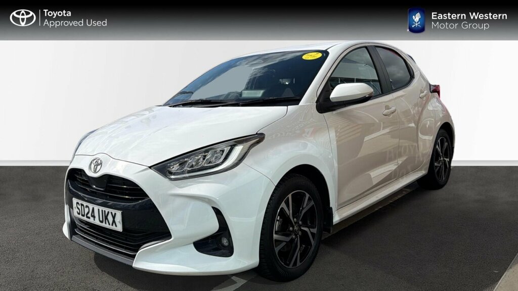 Toyota Yaris 1.5 Vvt-h Design E-cvt Euro 6 Ss White #3