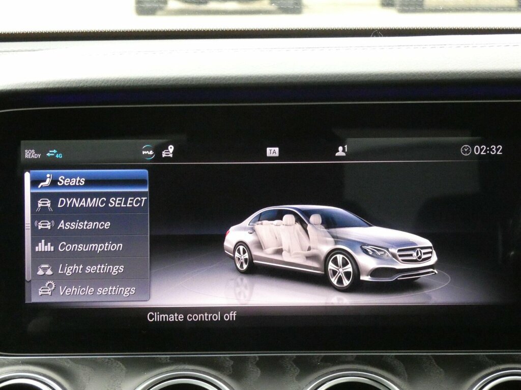 Mercedes-Benz E Class E220d Amg Line 9G-tronic Black #17