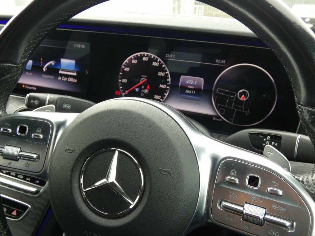 Mercedes-Benz E Class E220d Amg Line 9G-tronic Black #29