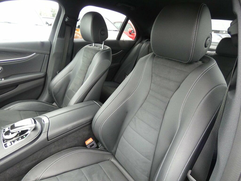 Mercedes-Benz E Class E220d Amg Line 9G-tronic Black #7