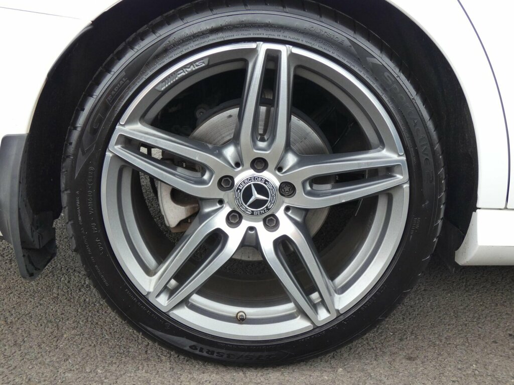 Mercedes-Benz E Class E220d Amg Line 9G-tronic Black #38