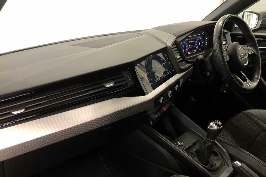 Audi A1 S Line 30 Tfsi 110 Ps 6-Speed White #2