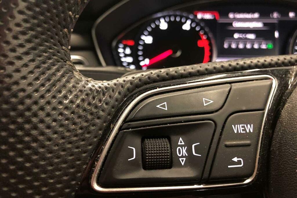 Audi A4 Avant Tdi 35 S Line Black #30