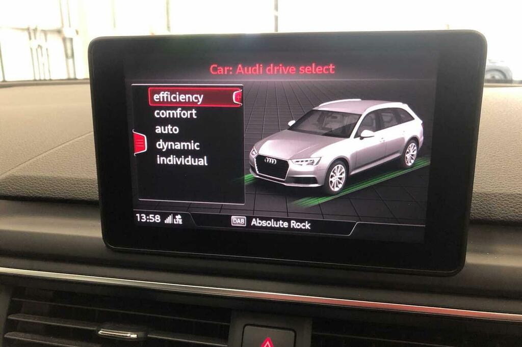 Audi A4 Avant Tdi 35 S Line Black #39