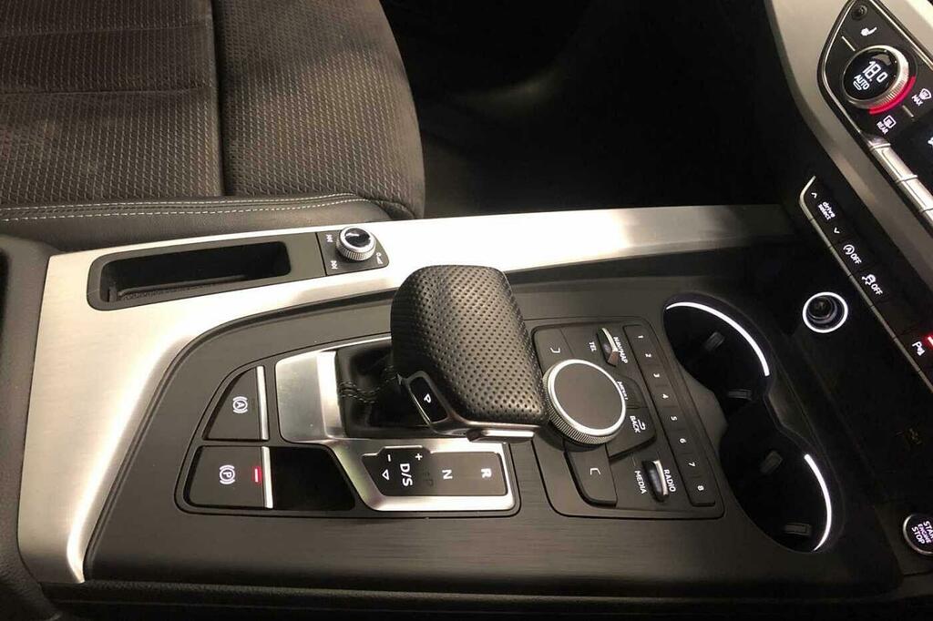 Audi A4 Avant Tdi 35 S Line Black #42