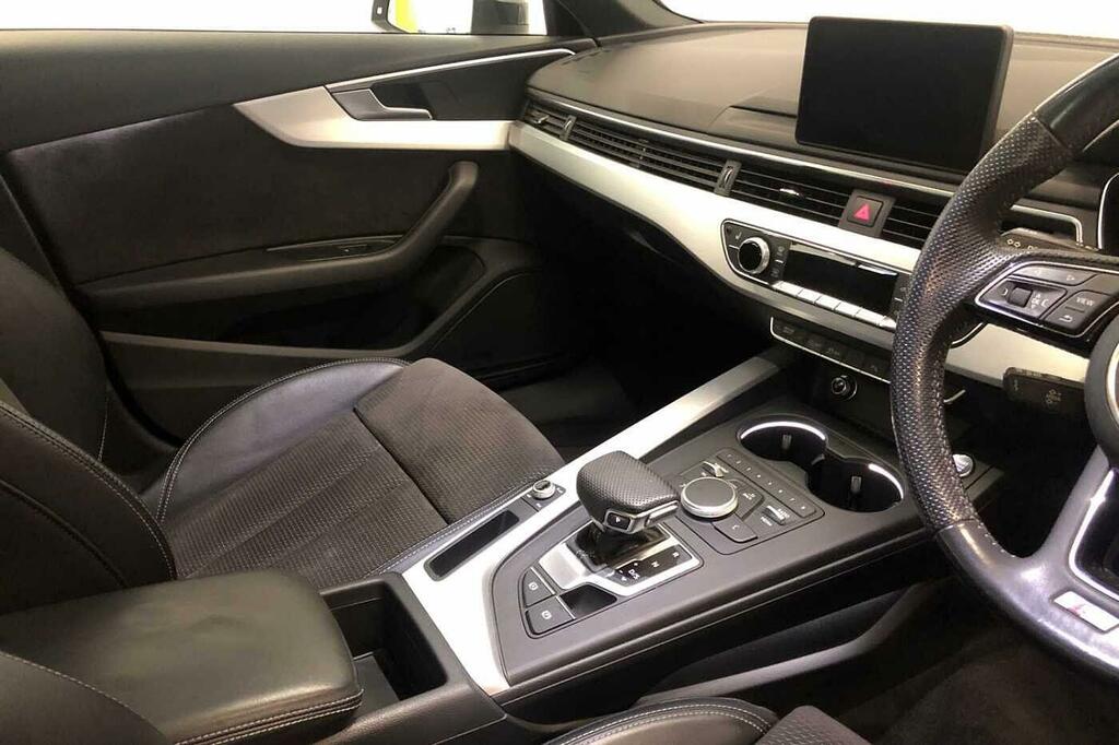 Audi A4 Avant Tdi 35 S Line Black #8