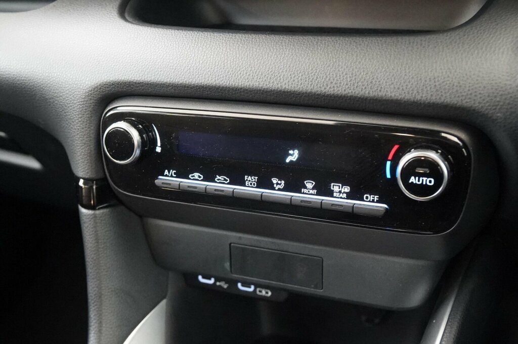 Mazda 2 1.5I Hybrid Centre Line Cvt White #19