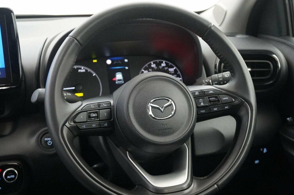 Mazda 2 1.5I Hybrid Centre Line Cvt White #30