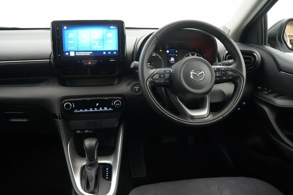 Mazda 2 1.5I Hybrid Centre Line Cvt White #28