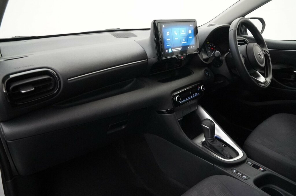 Mazda 2 1.5I Hybrid Centre Line Cvt White #34