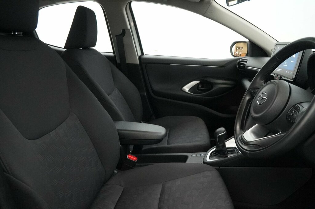Mazda 2 1.5I Hybrid Centre Line Cvt White #11