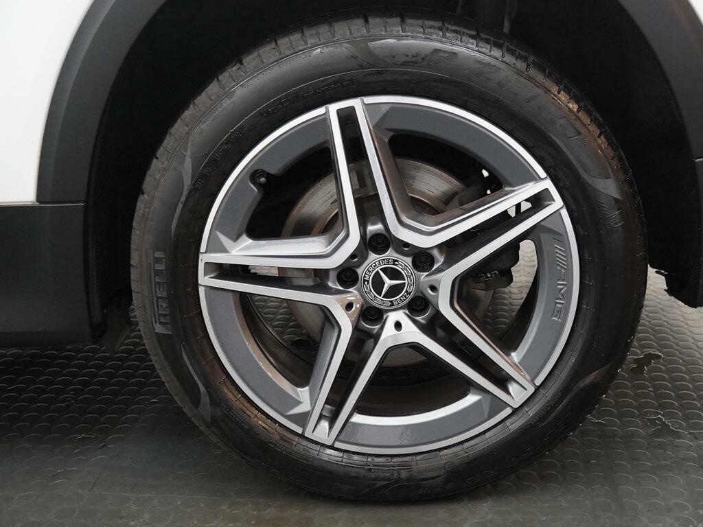 Mercedes-Benz GLB Class Glb 200 Amg Line White #6