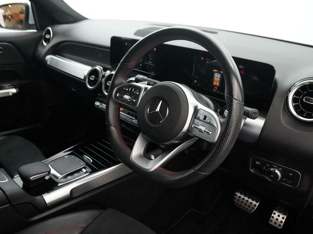 Mercedes-Benz GLB Class Suv White #15