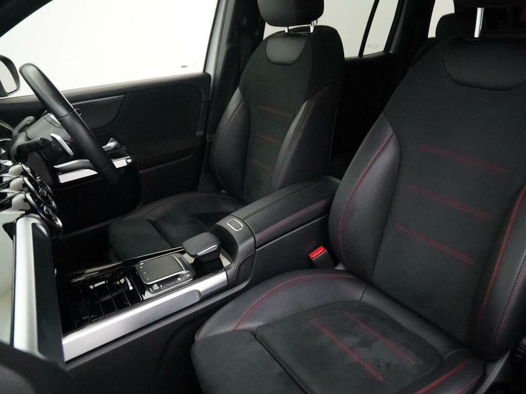 Mercedes-Benz GLB Class Suv White #36
