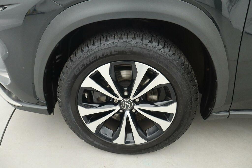 Lexus NX 300H 2.5 Sport  #25