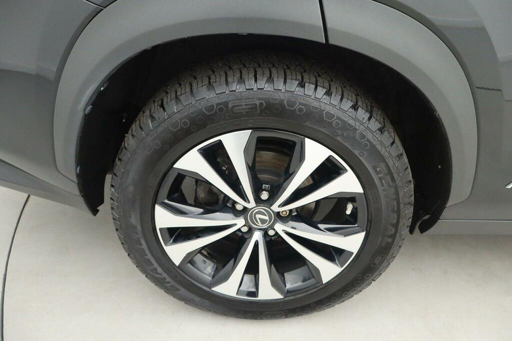 Lexus NX 300H 2.5 Sport  #26