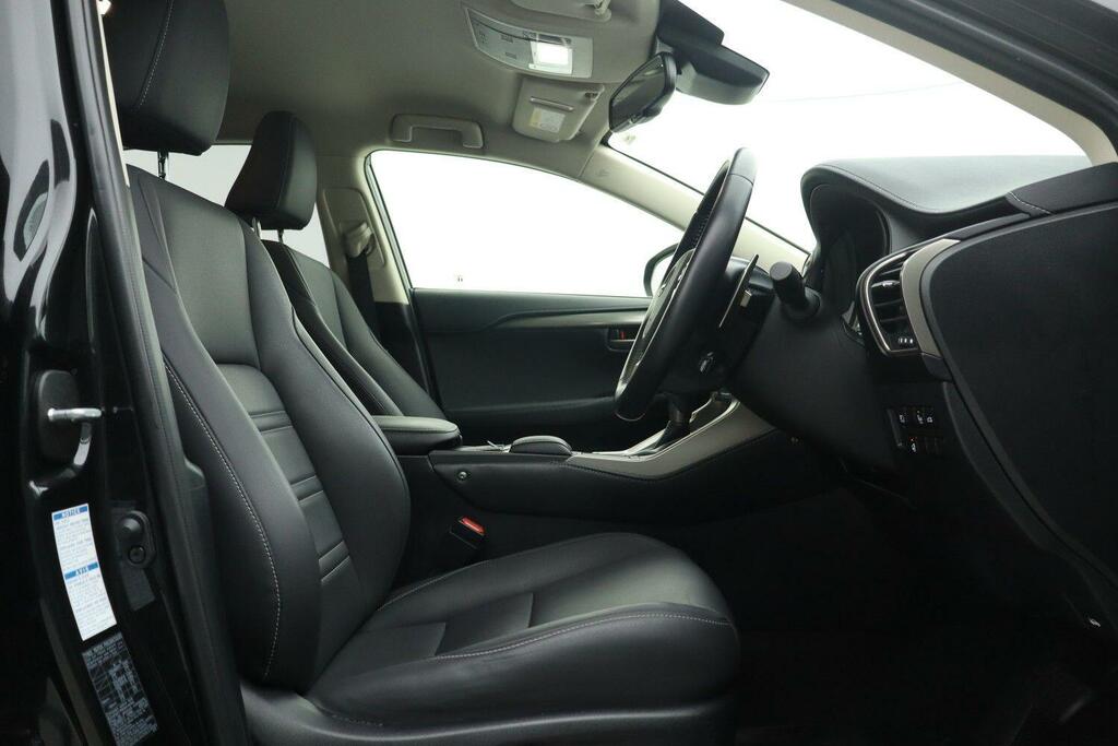 Lexus NX 300H 2.5 Sport  #35