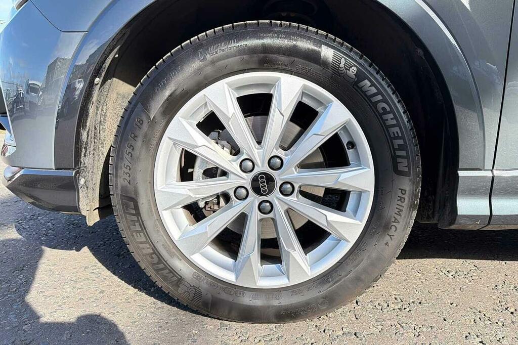 Audi Q3 Sport 35 Tfsi 150 Ps 6-Speed Grey #5