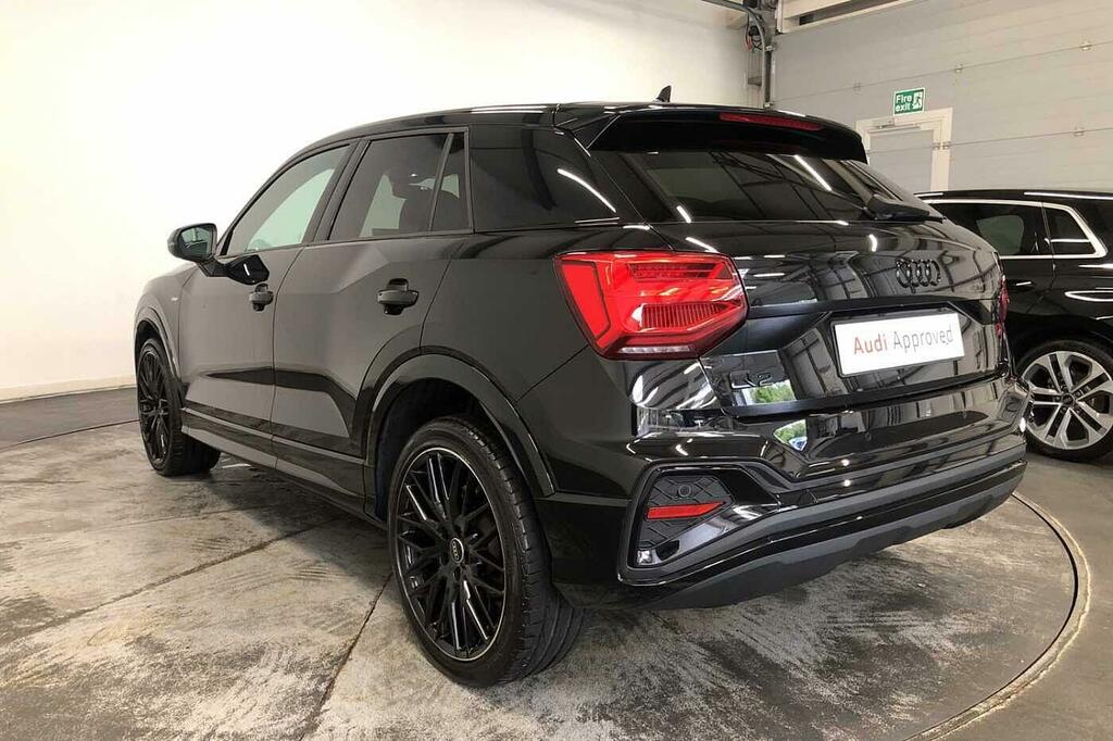 Audi Q2 Black Edition 35 Tfsi 150 Ps S Tronic Black #3